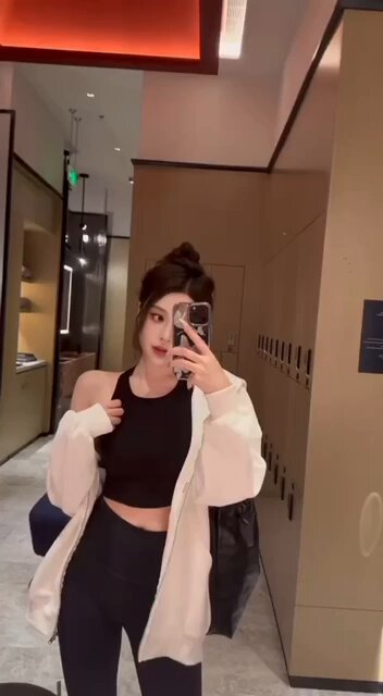 #ShanghaiGummyW⬆️ #Huangpu178-E Qinqin は本物の台湾人であり、成熟した洗練された女性の典型です。#W #MatureWoman🐧: 775470581 🛰️: xiao14772...