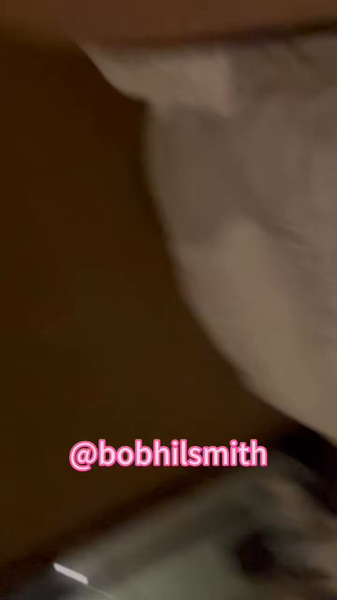 @bobbhilsmith Big-breasted woman self-stimulation show (adult content redacted)