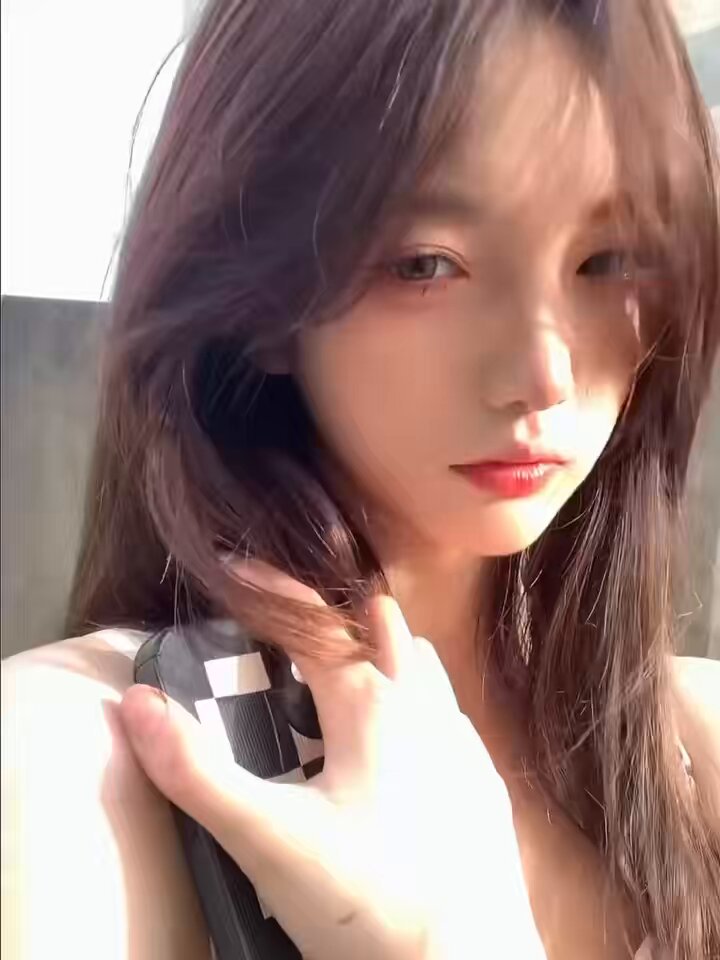 花滿樓🌸外圍（安排實錄） 深圳純欲天花板 🌸 05-168C純原版媽生記憶中的白月光❄️真實在讀人美肌膚白如雪 勾魂翹臀無風塵氣息穿衣有品寶藏女孩超高...