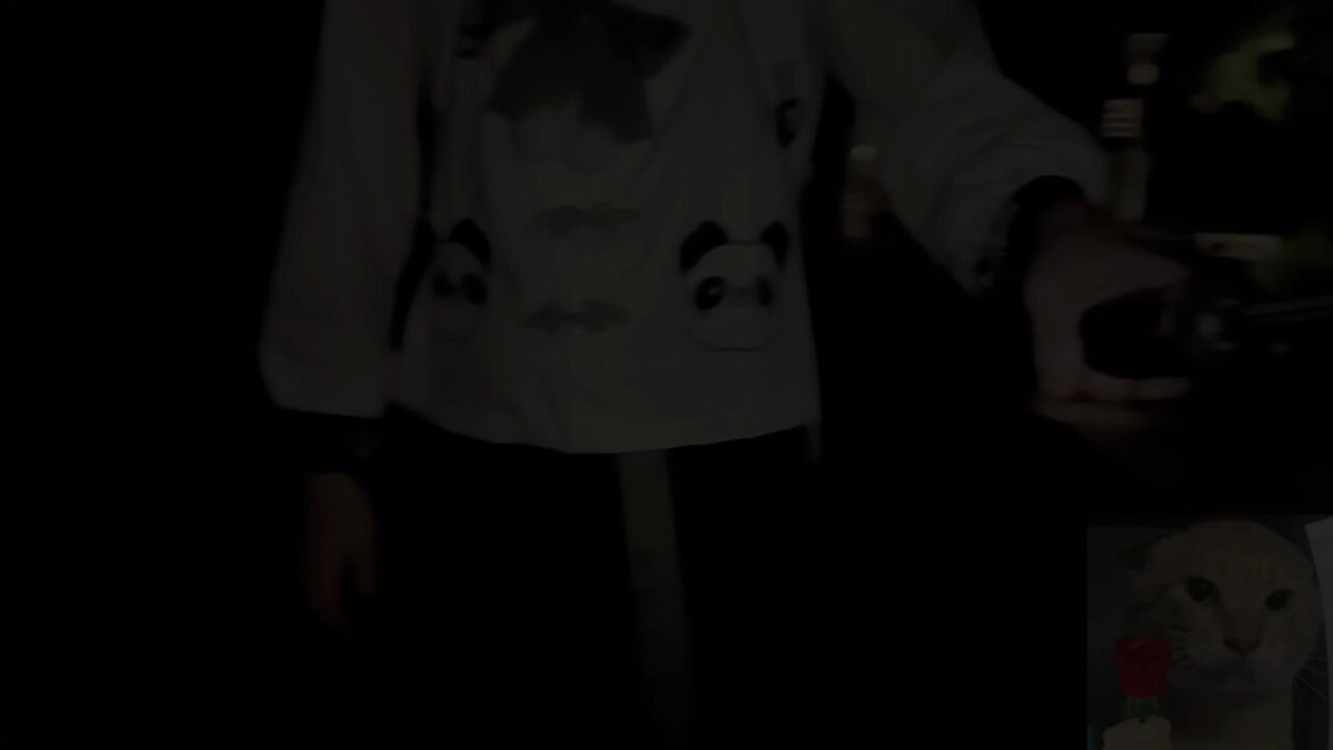 耄耋電影工廠之-朋友你的溝子我雄鷹一樣的在呢apple U，你的後面像葡萄一樣的水多多的，彈彈的手感有的呢，盆友，你搞的我撲哧撲哧的喘氣，沙漠的...