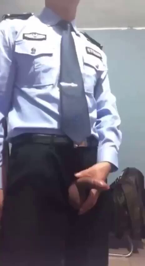 最近一直都在忙！没时间去看你朋友圈！抱歉了，附近同志多交流今天有空吗？ 