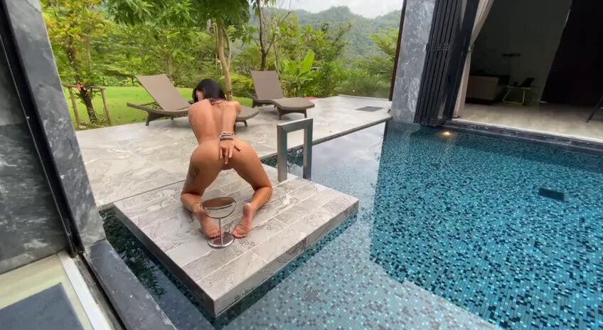 I'm craving your touch tonight! 😍

👇 Join me — I can't wait any longer!
🔞 

#nsfw #live #orgasm #curvy #thot #tease #naughty 