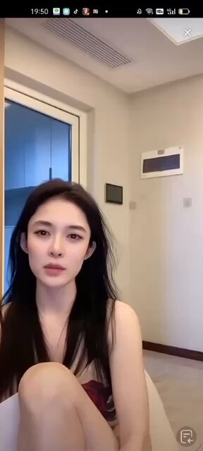 奶头有点凹陷 