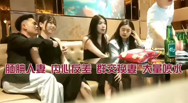 Fantastische Inhalte aus der Community der Ehefrauen 👉 „Bin ich gekommen? Es ist das erste Mal!“ Die Schwägerin, in einem schwarzen Klei...