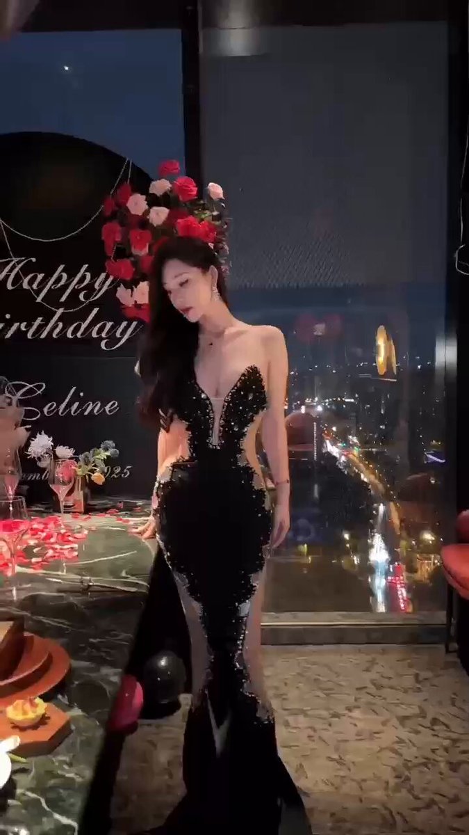 #上海 漫漫
上海本帮菜  
气质御姐  茶艺大师
172  真🐻D 雪白肌肤冷白皮
细腰翘臀  谈吐得体  高素质
人间尤物  袅袅婷婷
#硬5 #御姐

🐧：382626...