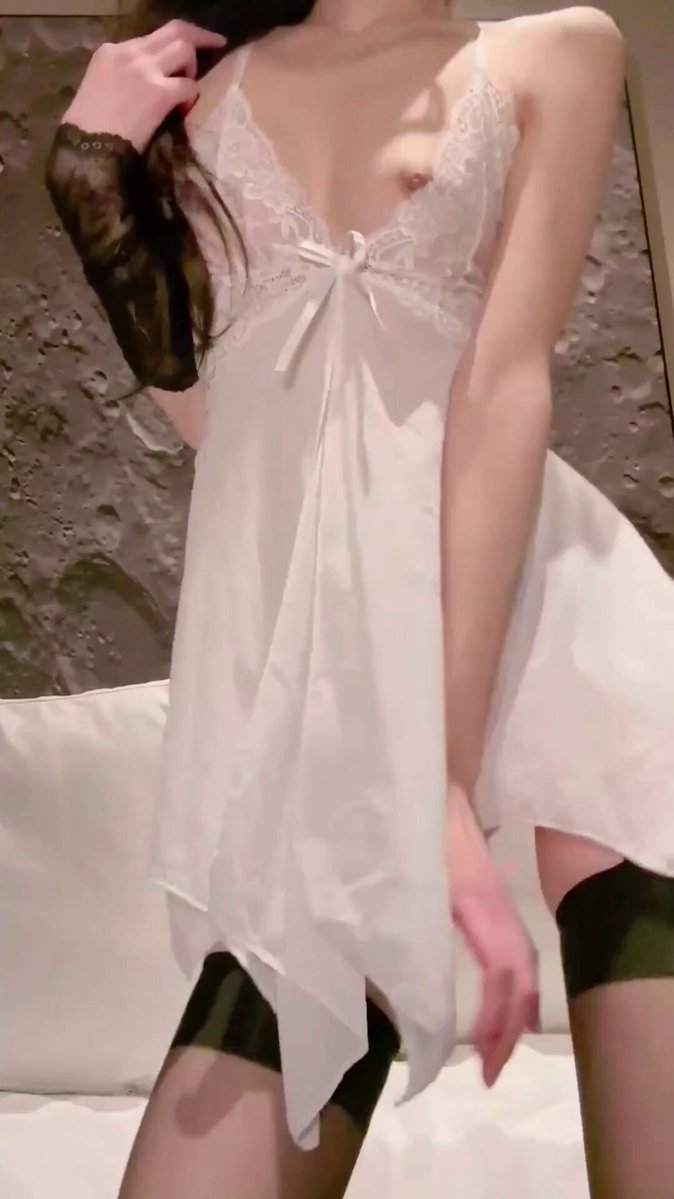 为了回馈广大粉丝对我的支持！
今天进裙🌹将不收取任何费用，
24小时无门槛🏧进入，可观看所有视频和写真！
社區随机抽取幸运粉丝线下哦💋

唯一通...