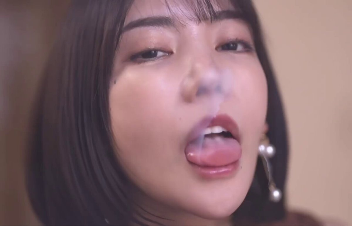 每次看到这种飞机脸我真的会忍不住 