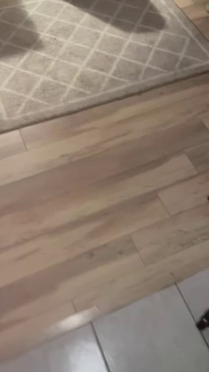 Blonde MILF Kneels to Lick a Big Cock! Perky Ass Riding, Frantic Thrusts and Juices Splattering