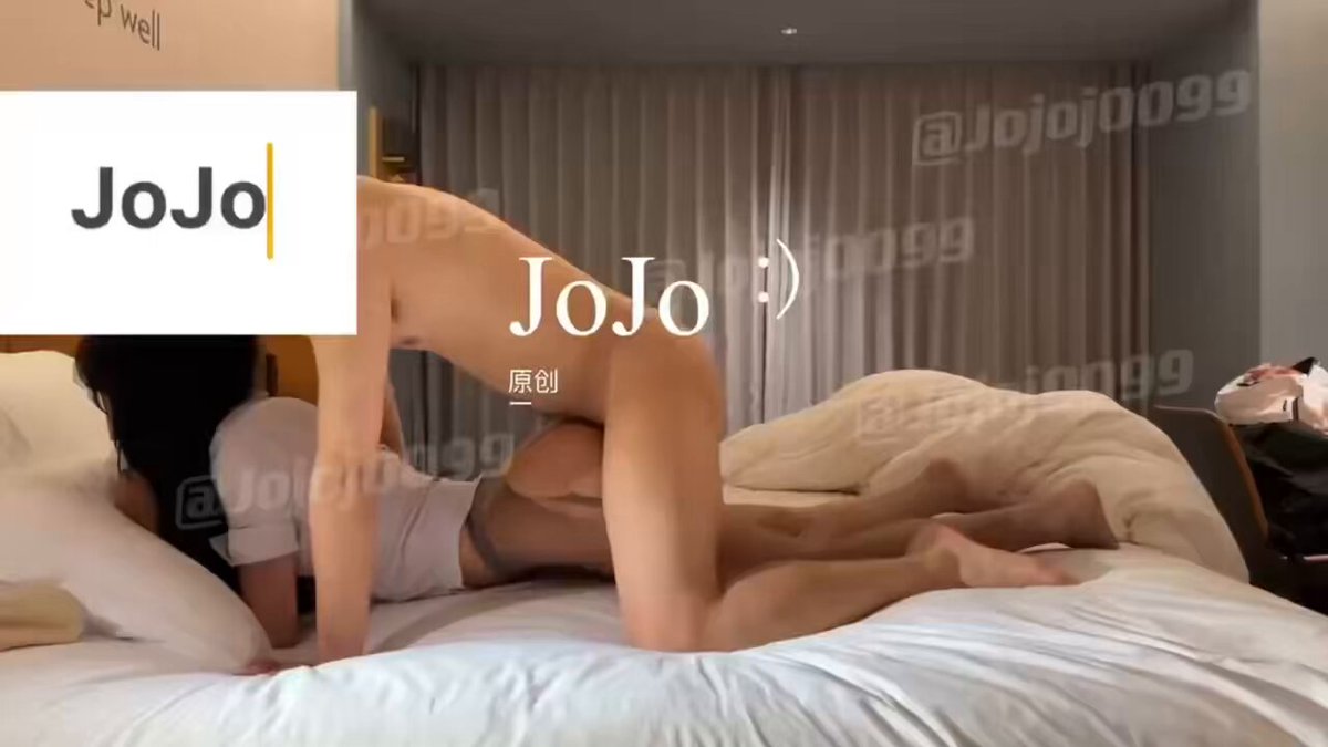 01年实习女空乘1.0（花絮）
她现在应该已经毕业了 在北京机场地面 她的身材真的超级无 腰臀比巨好！
【tg视频群已发 