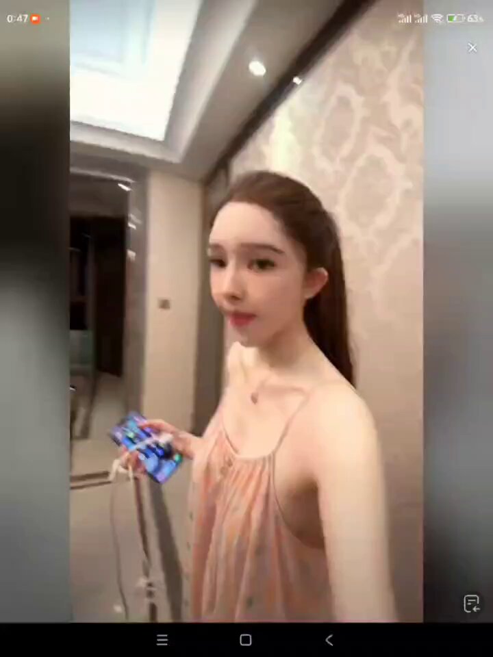 160w粉丝主播走光 
