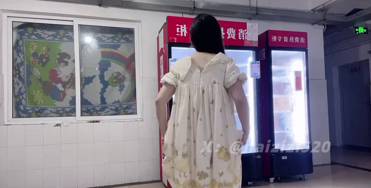 Booty beauty goes commando in front of a vending machine! Skirt lifted for endless temptation