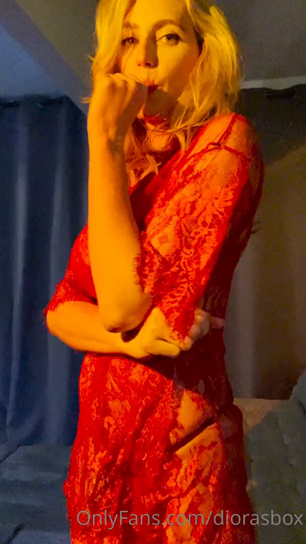 Blonde Vixen in Red Lace Lingerie! Thong-Shaking Perky Butt and Busty Display