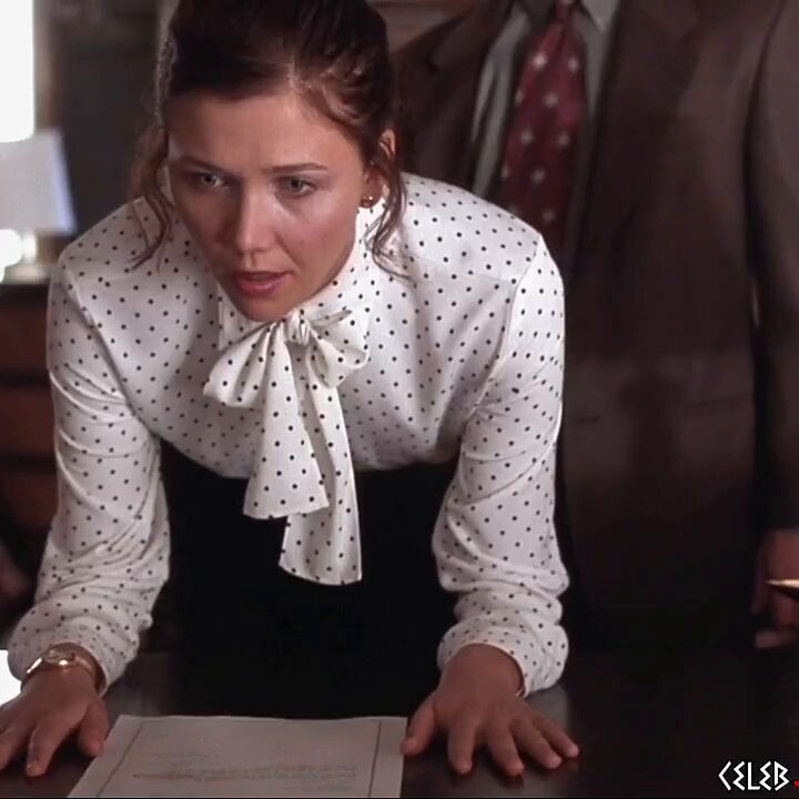 办公室女秘书弯腰翘臀诱惑上司狂干