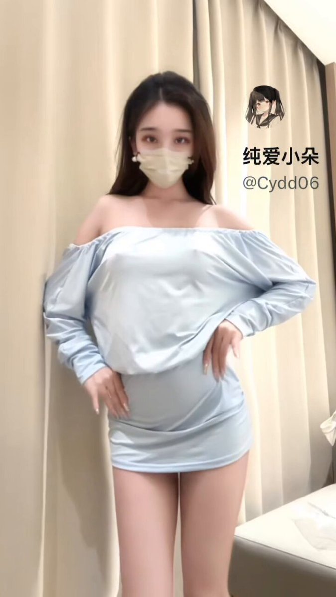 Masked Beauty in Blue Dress Exposes Breasts and Shakes Her Perky Butt — Super Seductive Doggy-Style Hot Dance!