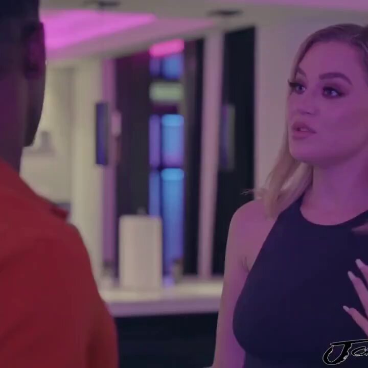 chudai😋 #nsfw #porn #sex #fucking #horny #cum #orgasm #slut #ass #pussy #horny #goon #mommy #xxx #MomVideos_ #MomWannas 