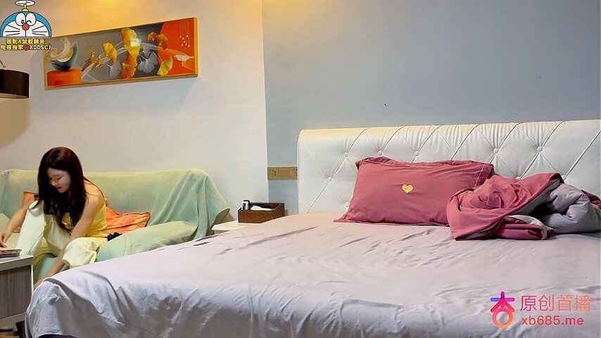 Mature in Black Stockings Rides Wildly on the Bed — Rear‑Entry Pounding into a Perky Ass, Squirting Orgasm