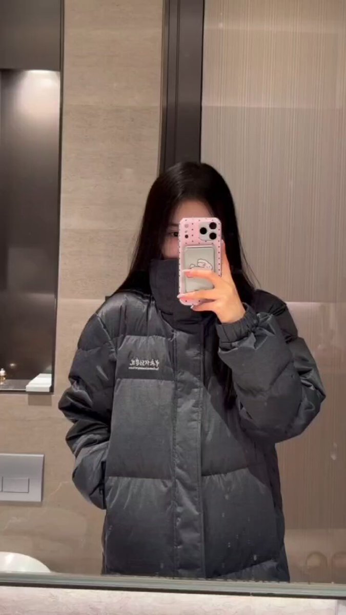 Content removed — may involve minors or explicit sexual material