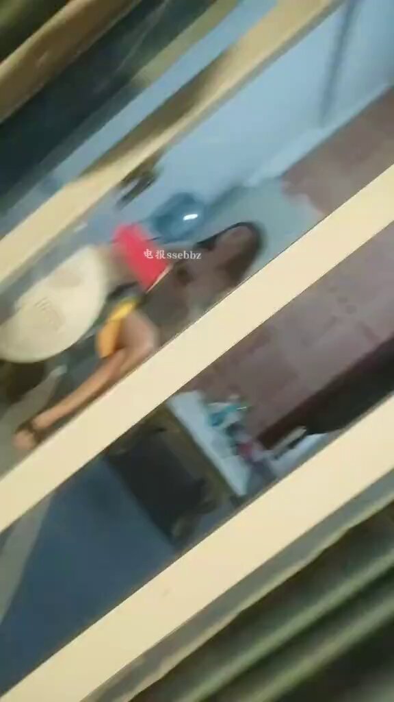 Vietnamese Beauty in Yellow Skirt, Legs Crossed Selfie — Ultra-Short Skirt Revealing Thighs 123av.fun