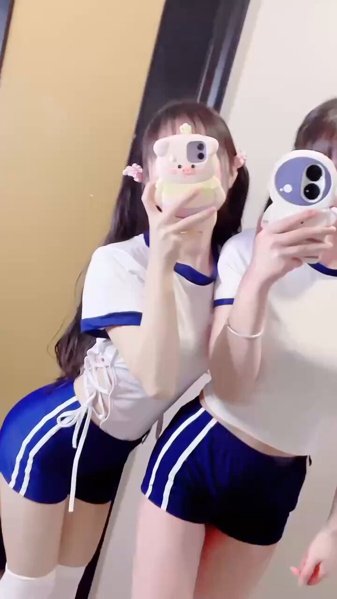 #上海 新人 #萝莉  #姐妹花
配合度非常默契
姐姐                       妹妹
身高/160 • 身高/155 
体重/42   •体重/40
•胸围/ c 05   • 胸围/ c ...