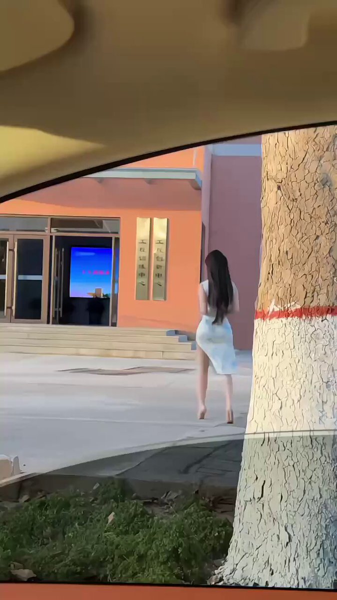 请问这是学生还是老师？ 