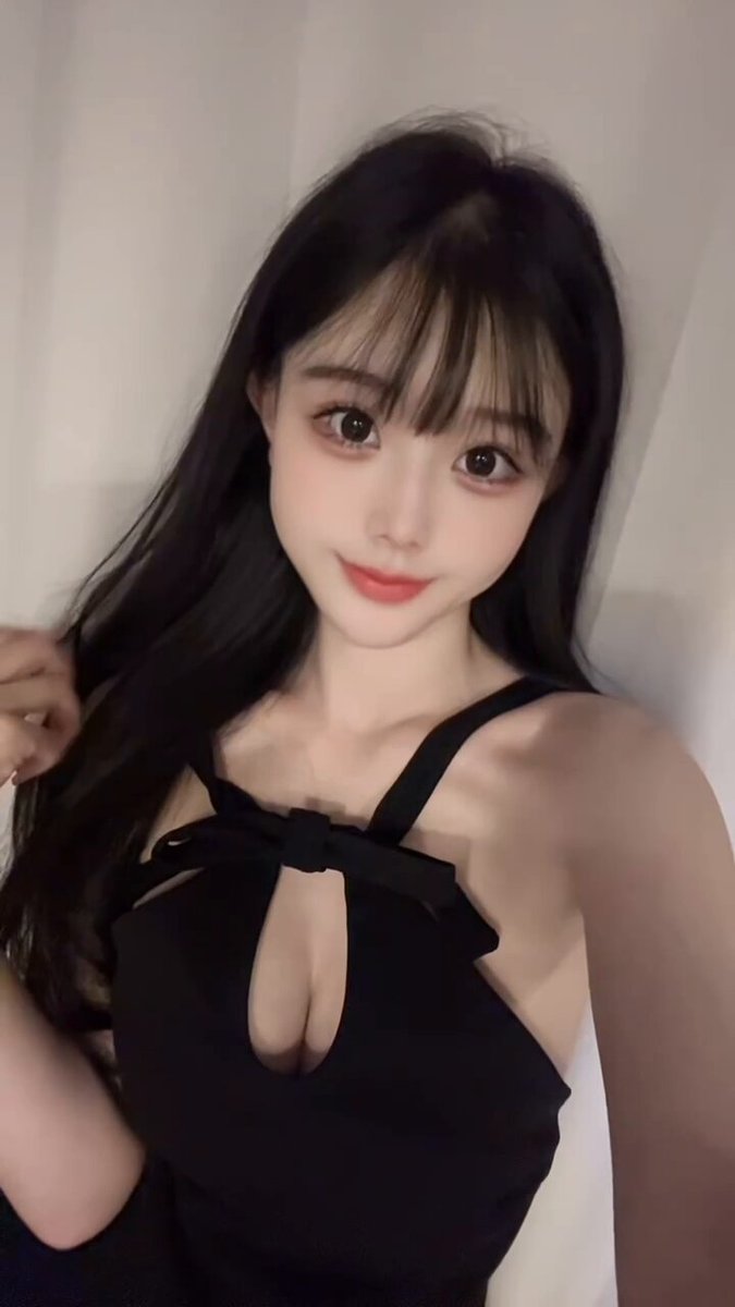 #上海 
身高166 🐻D 03年 多套 cos
幼齿童颜少女 嗲妹萝莉音 🧸. 
甜美蘿莉 莼欲天花板 🥛
性格溫柔 甜蜜女友體驗 
🙆🏻‍♀️ 粉嫩蜜穴 白嫩誘人 白...