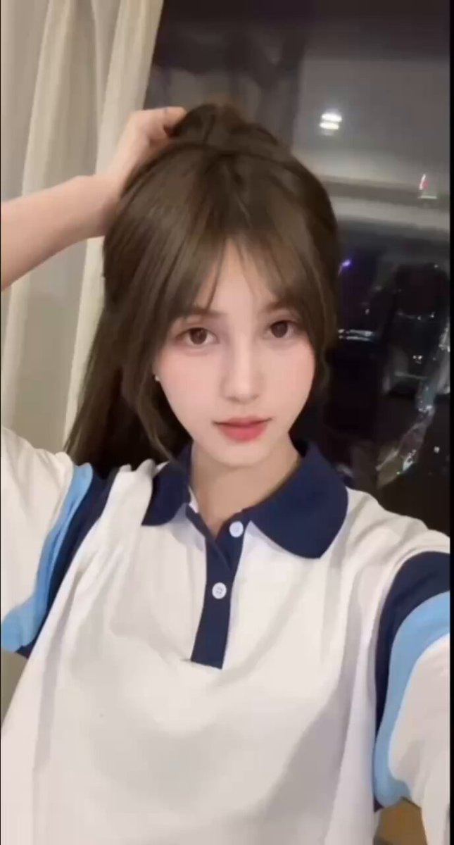 清纯学生妹校园风自摸诱惑，123av.fun独家爆乳福利！