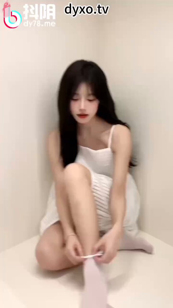 Long-haired beauty exposes genitals, hardcore outdoor pounding to orgasm! Stocking-clad legs spread wide begging to be fucked