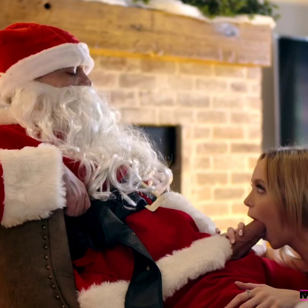 Comes with very criemas day 