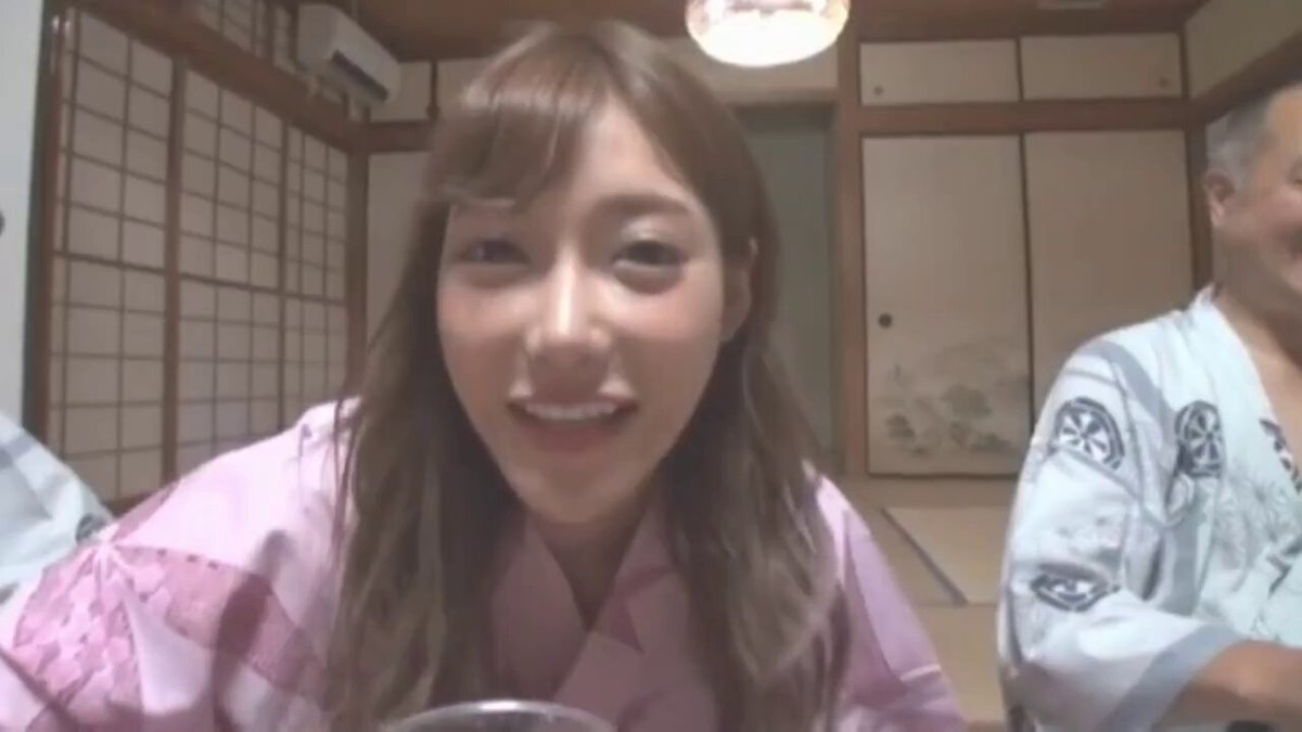 和服の美女が義父と大騒ぎ！酔って下で激しく突きまくり、連続絶頂