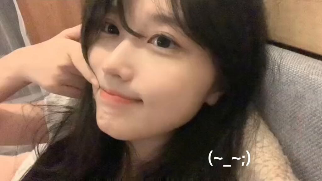 Shanghái 5⃣️⬆️ Ledi, una dulce chica taiwanesa, nacida en 2004—175cm • Una estudiante real en la Universidad Nacional Central de Taiwán •...