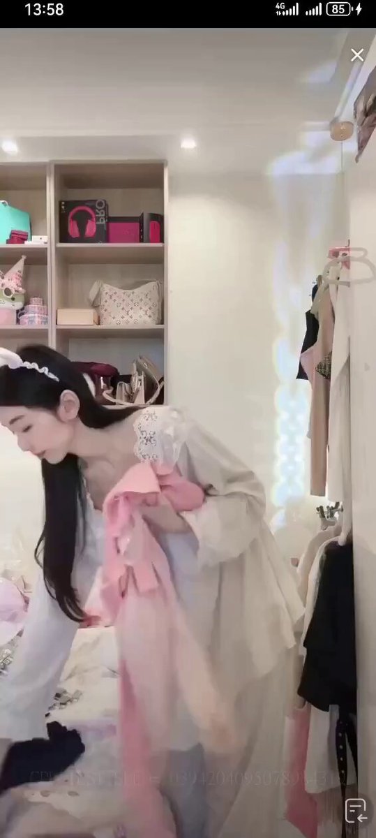 Princess Headpiece Girl in Pink Pajamas Seduction Dress-Up Show — Perky Butt and Big Breasts Peeking!