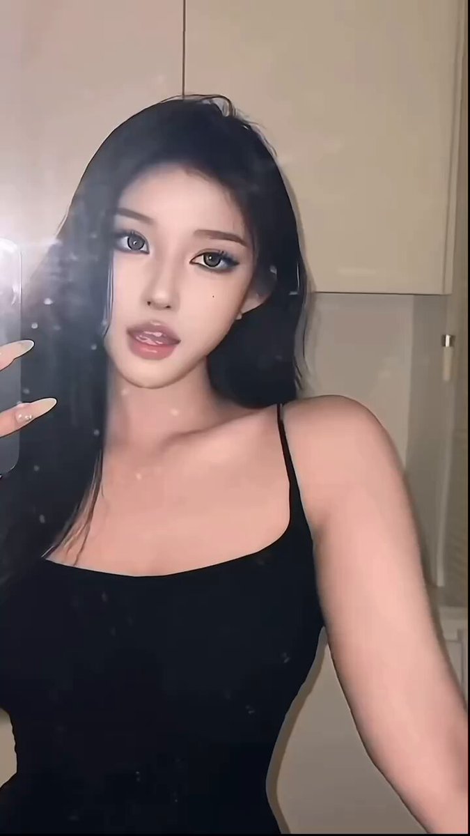 北京🦜

Age年龄：02年
𝐇𝐞𝐢𝐠𝐡𝐭身高 ：172cm
𝐁𝐮𝐬𝐭胸围：F（真胸）
Wight体重：50kg
谈吐优雅举止得体 高学历
情商超高有涵养 只接待高素质群体 
 短...