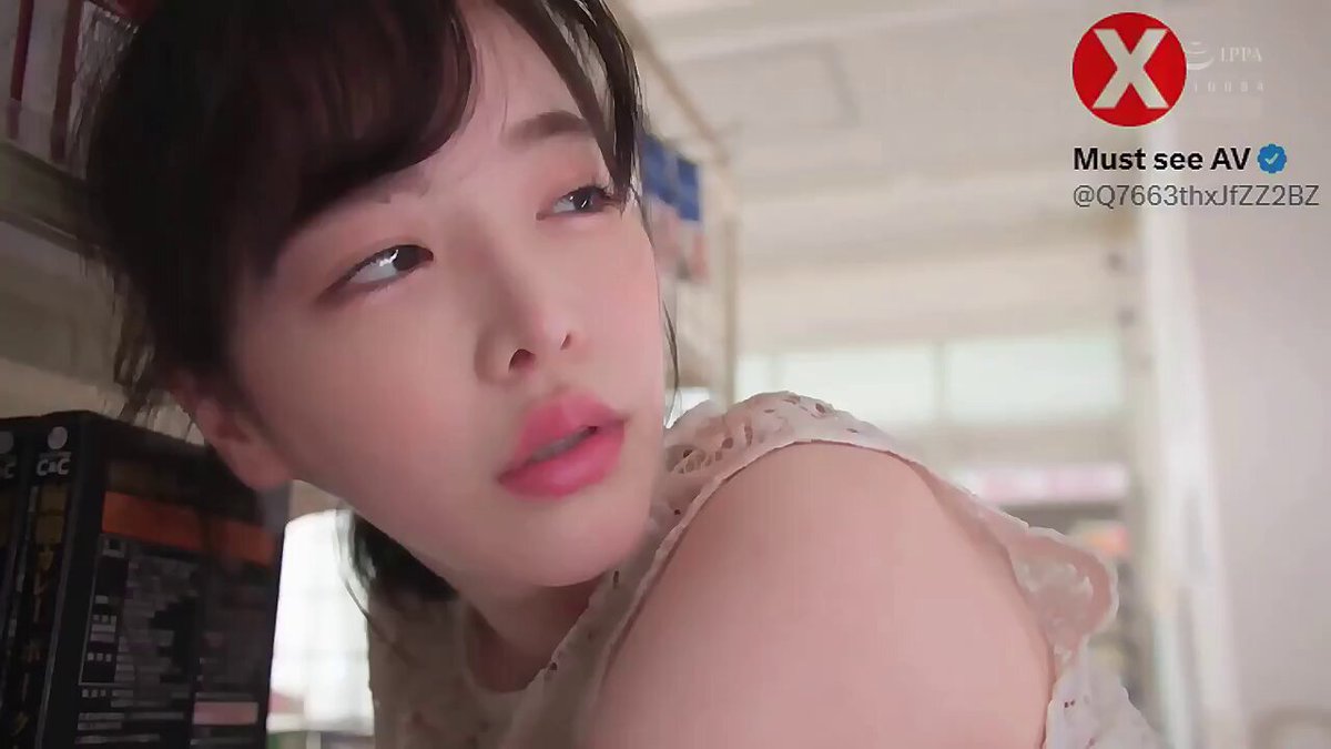 SAME-032 三宫つばきTsubaki Sannomiya "三宫的小脚作为原生态可以说长得特别完美真的应该好好开发！"


 