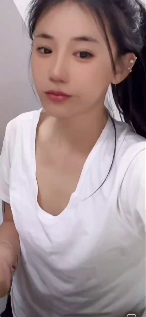 真想不到奶头已经这么黑了