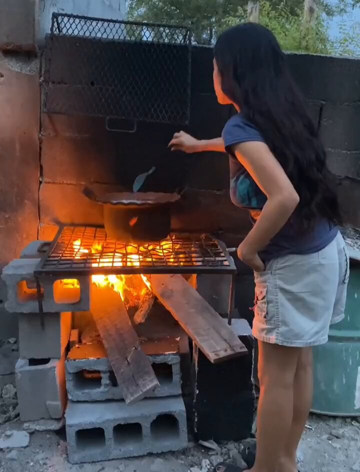 Tattooed horny cook jerks off a cock after cooking, masturbates and squirts wildly