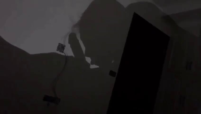 门后神秘女影狂舔巨屌高潮连连