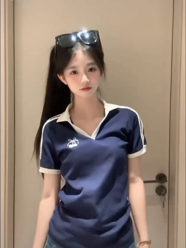 #北京

07纯新人 赵若夕 一字马舞蹈生 接重SM 20万粉 🦜

胸围 D
身高 170cm
体重 47.5kg
年龄 07

✨完美腰臀比例，🐍腰🍑臀马甲线，腿细长直 会...