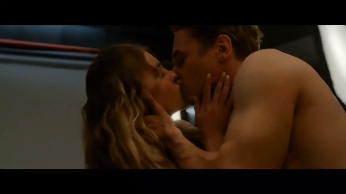 美国女演员 #悉尼妹 #悉尼·斯威尼 #Sydney_Sweeney 为了艺术献身床戏合集，这奶子无敌了?

更多合集： 

#麻豆不打烊 #麻豆传媒 