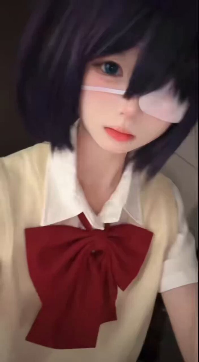 #上海
06年爱好cos 王者
身高162年龄06年
体重80斤 胸围天然（假赔）
本人冷白皮 天生幼态娃娃脸
日常喜欢穿JK 少萝服
喜欢被主人调教做听话的小母...