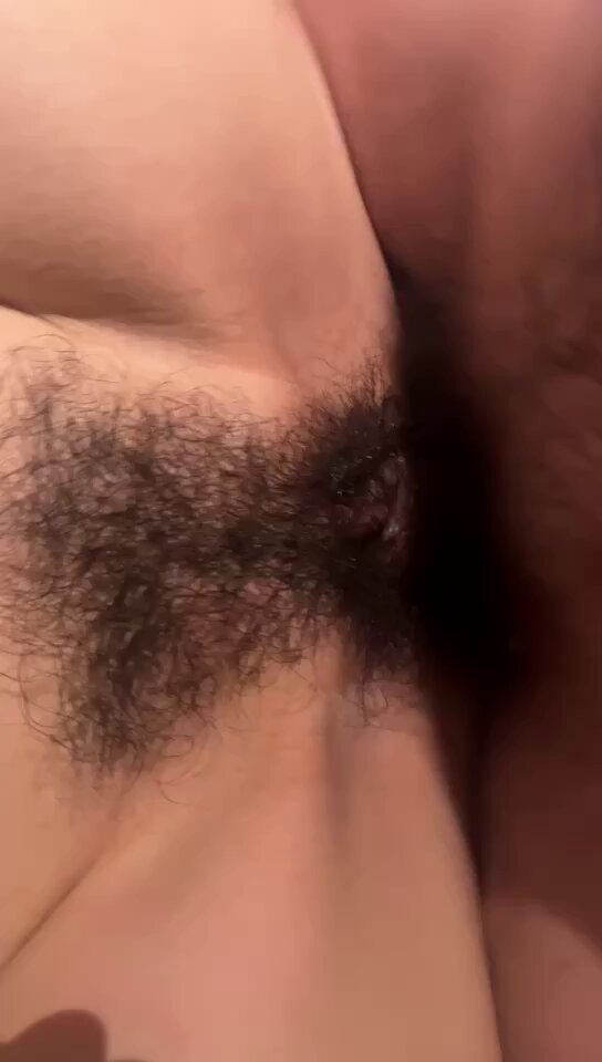 性的表現のためタイトルの翻訳は省略されました