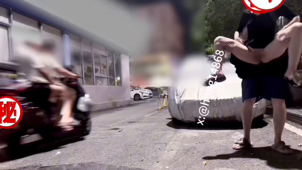 É tão constrangedor ter que abrir os braços e encarar onda após onda de pessoas... Mais vídeos

  
  