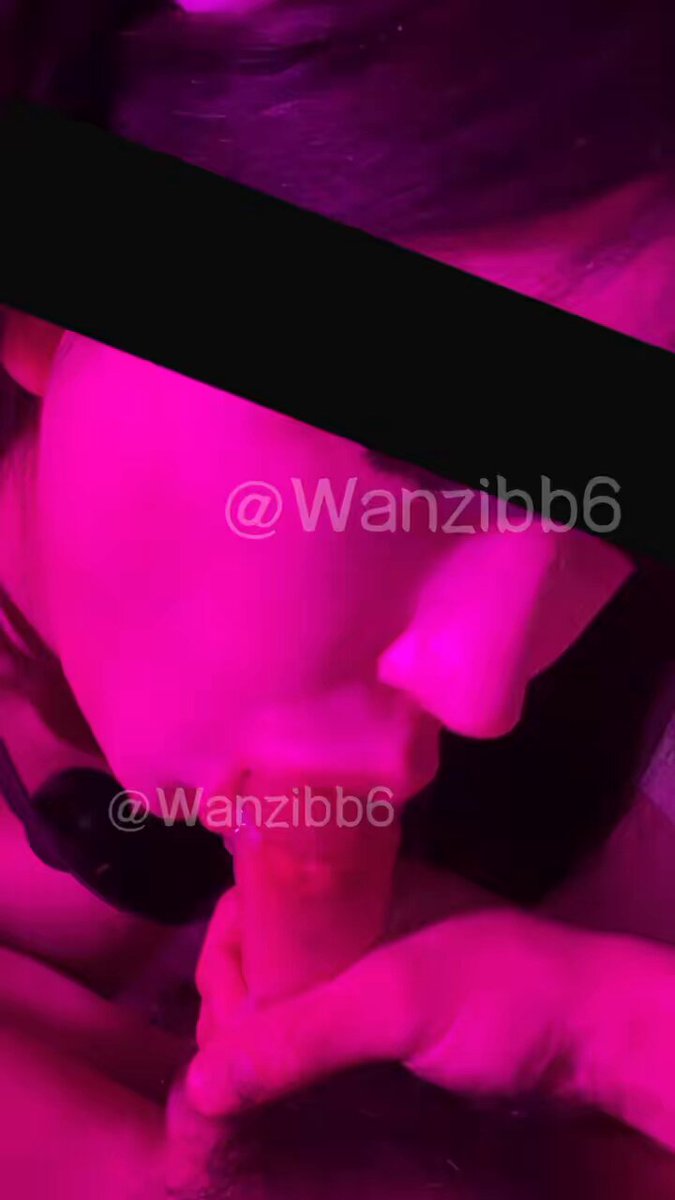 🐍 口の中に 😣😣😣
 
 
 
 