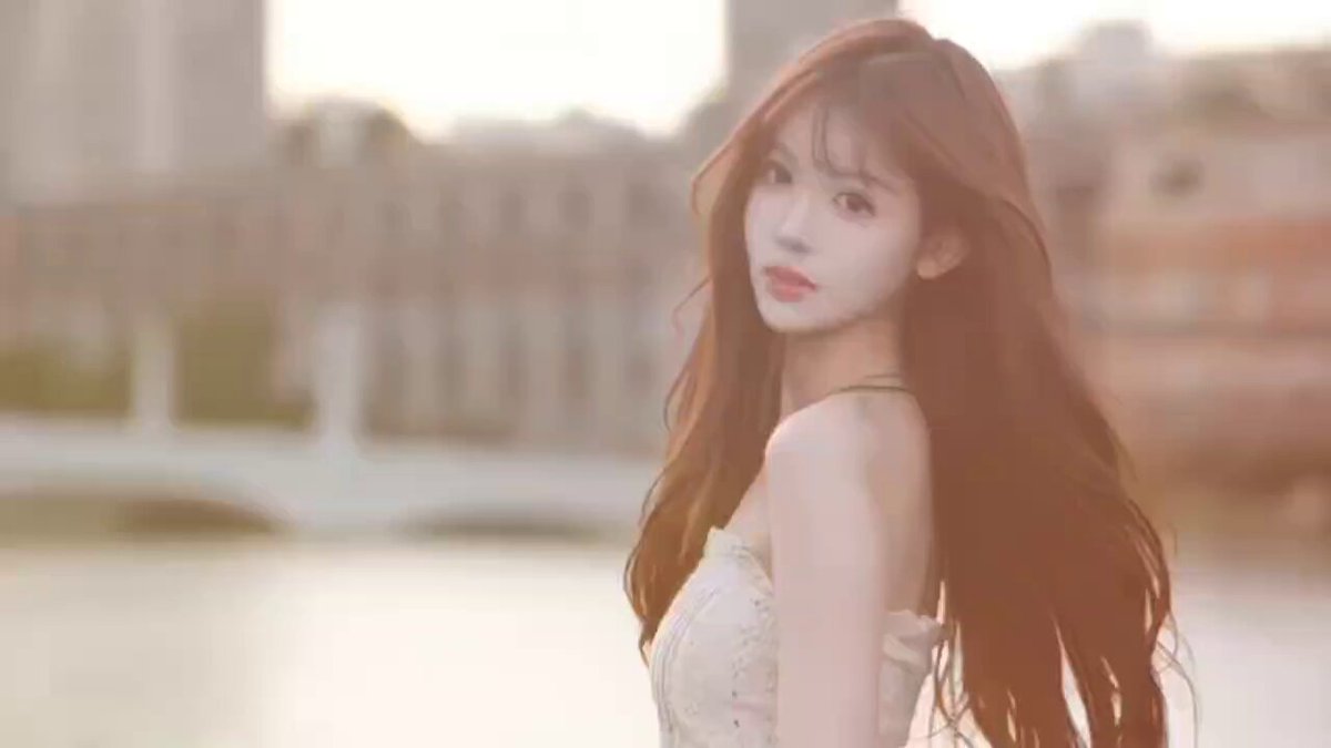 花满楼🌸外围（安排实录）

上海   纯御天花板 ❤️人
在校学生兼职
个人信息：175cm/47kg/巨蟹座
出生：2004年7.8
纯御风格，性格温柔，会打扮有气...