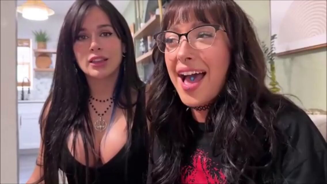 Tattooed Big-Breasted Sisters Go Wild in a Bed 3P — Licking Pussy, Squeezing Boobs, Riding a Huge Cock to Squirting Orgasms!