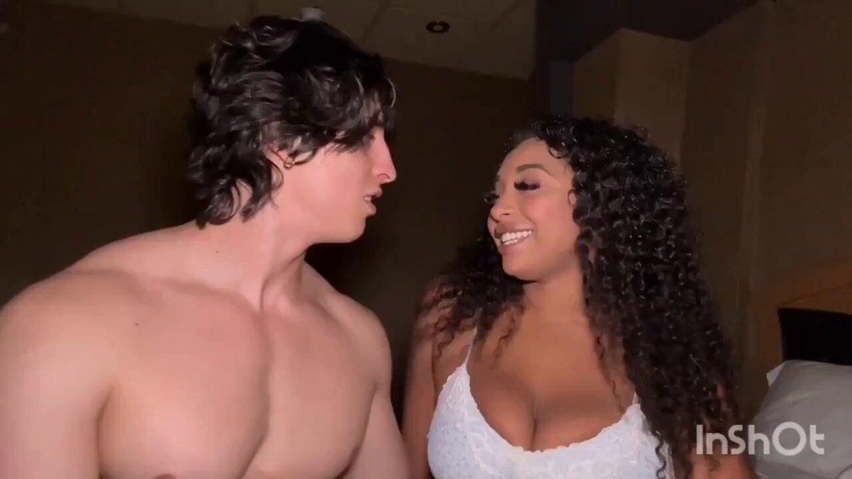 chudai😋
#nsfw #porn #sex #fucking #horny #cum #orgasm #slut #ass #pussy #horny #goon  #mommy #xxx #MomVideos_ #MomWannas 