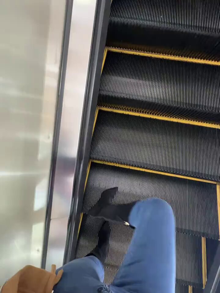 Bold Wardrobe Malfunction on the Escalator! Black-Stocking Legs and Perky Butt Fully Exposed