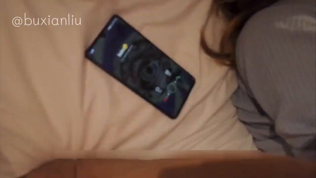 布仙流 Bed Selfie — Boyfriend Furiously Rubs Her Wet Pussy and Plows Her with a Huge Cock