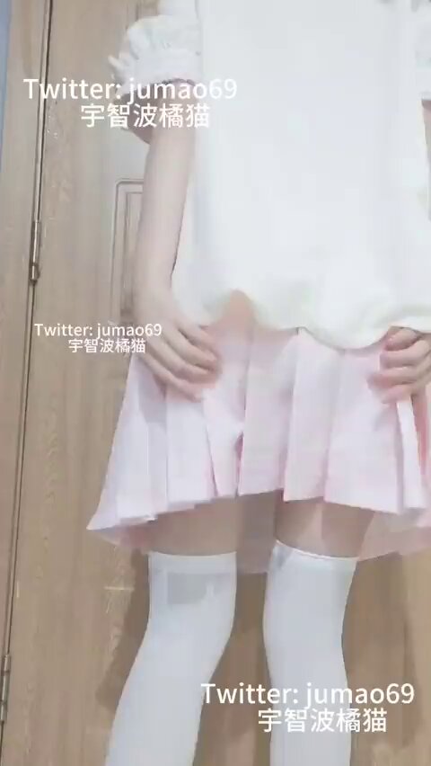 🍒🍒掰开了，看得清么

接线下，约啪联系方式在评论区 