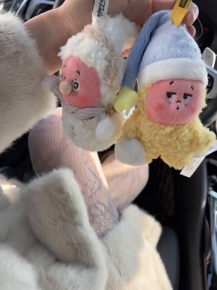 一天本来是可以开开心心的过完
我到了傍晚就想看一下眼A股账户和交易所账户
本来很高兴的一天
我为什么要看这两个缩水的账户闹心呢
我也是没事自己...