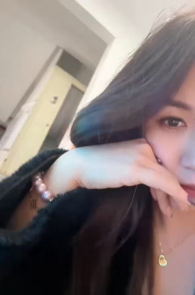 今日のトラブルから私を救ってくれるのは豆宝だけ😩 